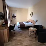 Du Theatre Centre Historique - Parking Souterrain Public Gratuit