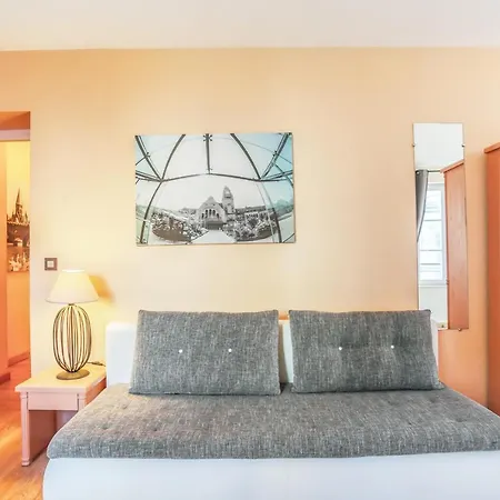 Du Theatre Centre Historique - Parking Souterrain Public Gratuit Hotel Mety