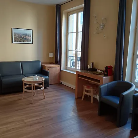 Hotel Du Theatre Centre Historique - Parking Souterrain Public Gratuit 3*