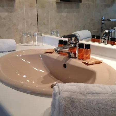 فندق Du Theatre Centre Historique - Parking Souterrain Public Gratuit 3*