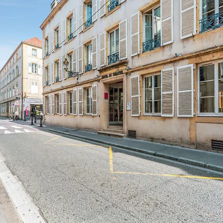 Hotel Du Theatre Centre Historique - Parking Souterrain Public Gratuit 3*