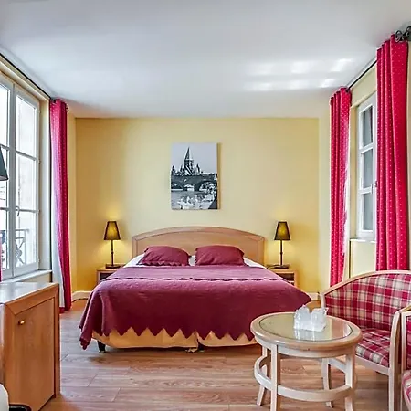 Du Théâtre Centre Historique - Parking Souterrain Public Gratuit Hotel 3*
