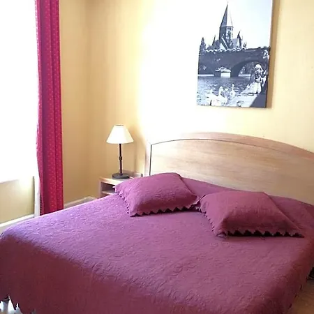 Hotel Du Theatre Centre Historique - Parking Souterrain Public Gratuit Mety