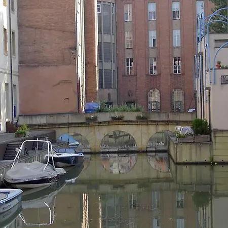 Du Theatre Centre Historique - Parking Souterrain Public Gratuit Mety