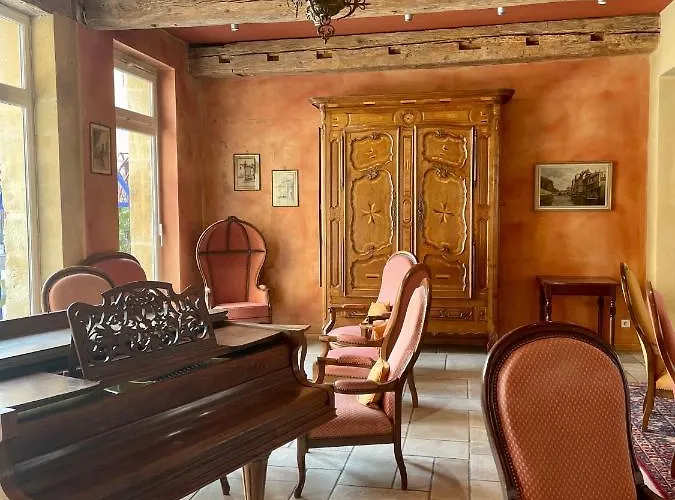 Hotel Du Theatre Centre Historique - Parking Souterrain Public Gratuit Mety