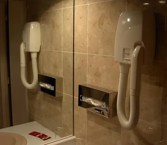 Du Theatre Centre Historique - Parking Souterrain Public Gratuit 3*