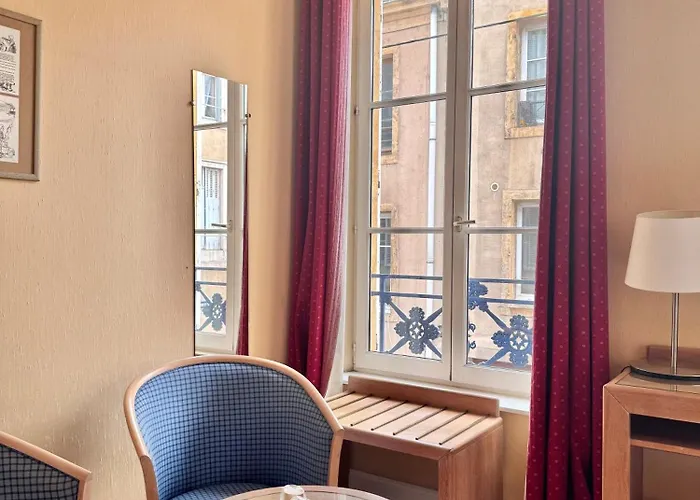 Du Theatre Centre Historique - Parking Souterrain Public Gratuit 3* Mety