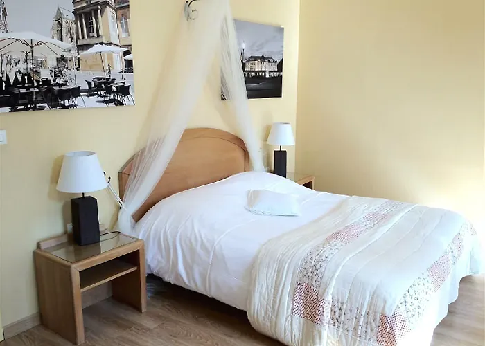 Du Theatre Centre Historique - Parking Souterrain Public Gratuit 3* Mety